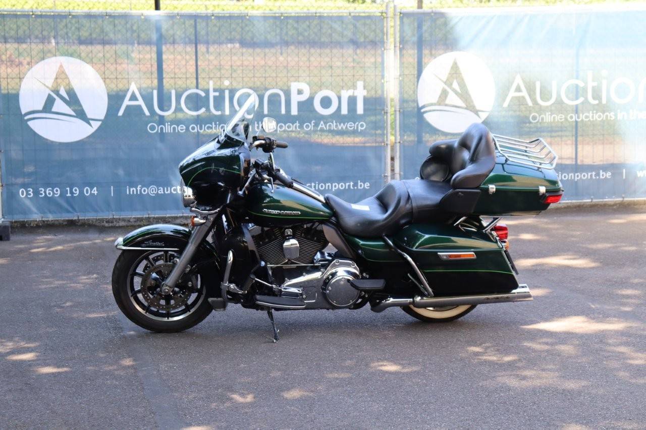 Harley Davidson Motorcycles - Vehicles 