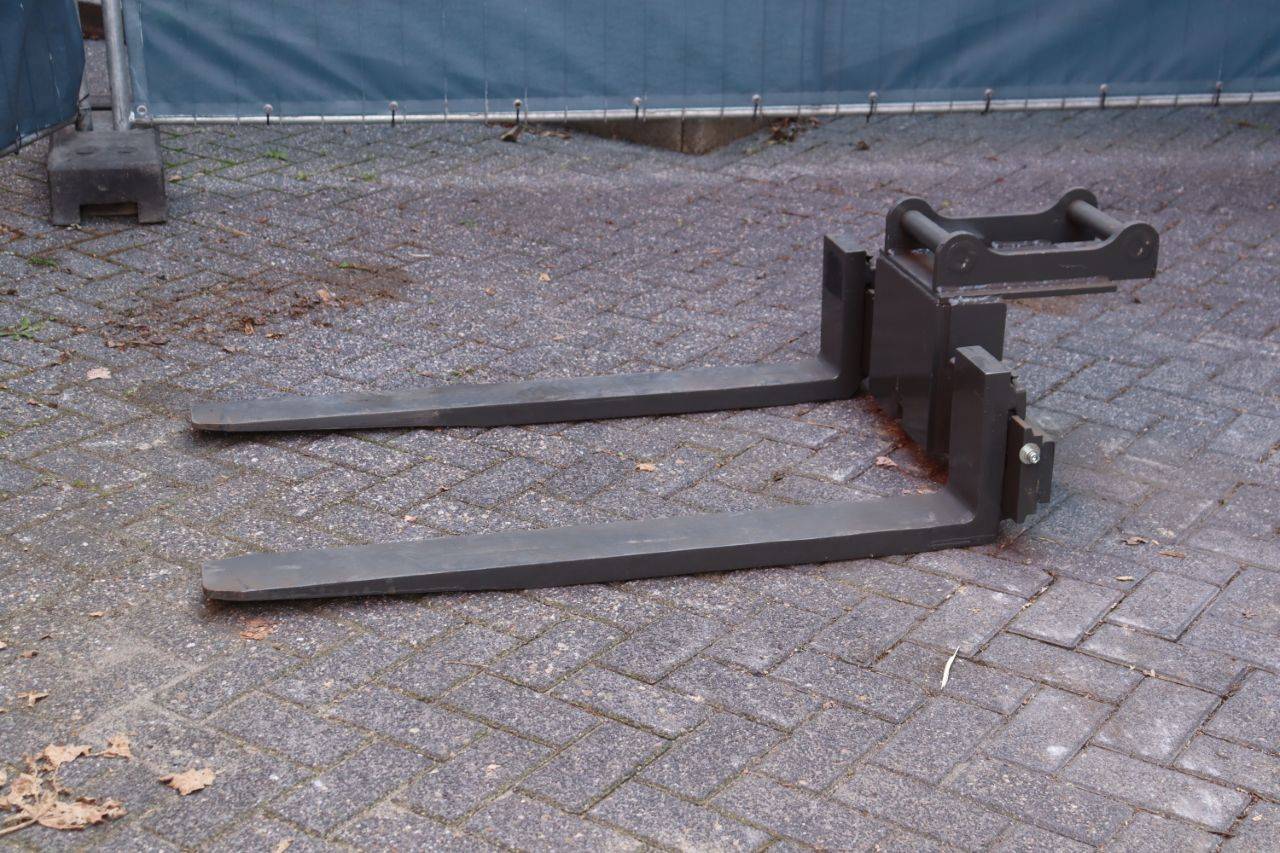 Pallet forks S40-200