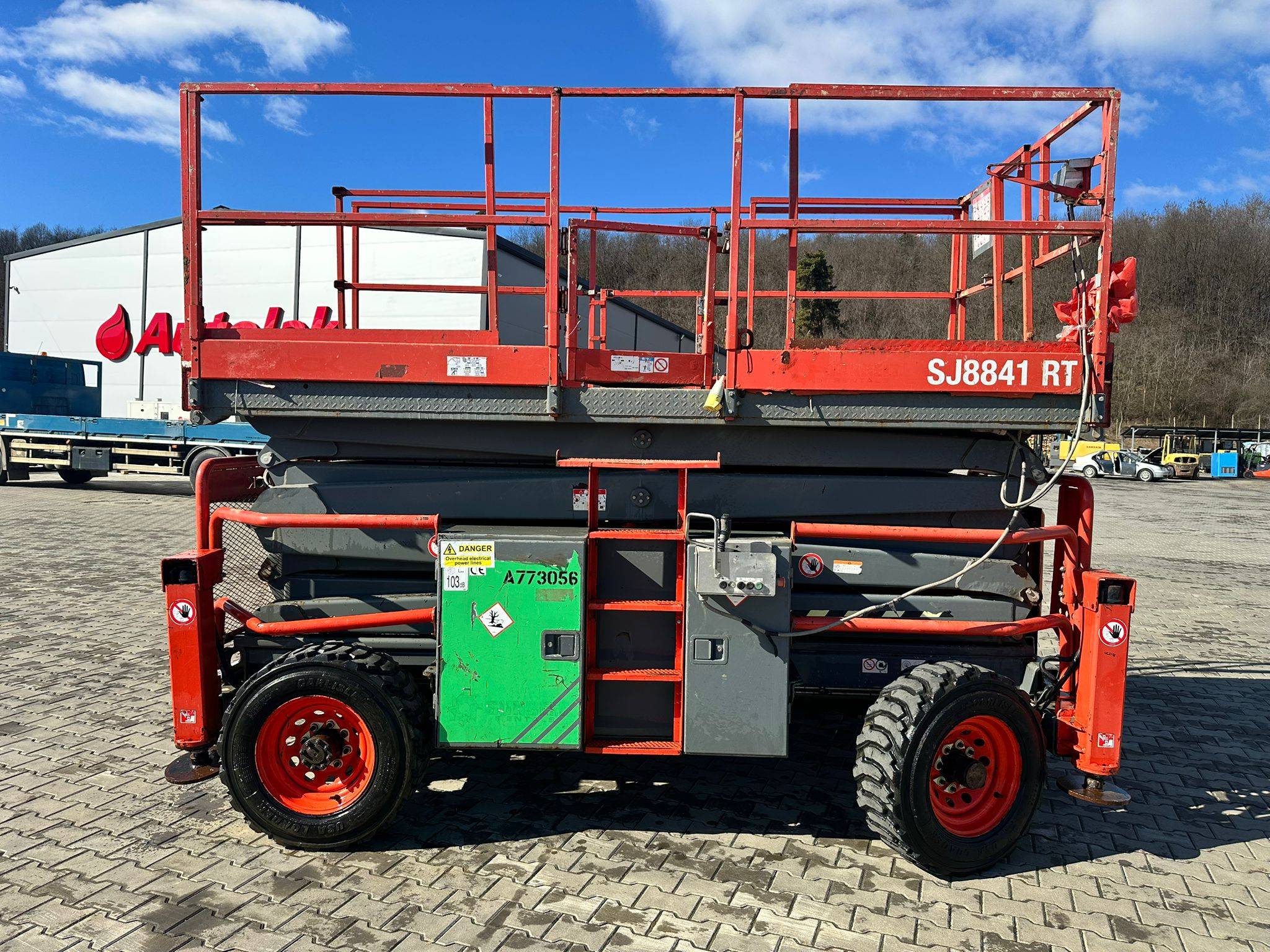 SKYページ Scissor lift Skyjack SJ 8841 Diesel 14.5m 2017 | AuctionPort
