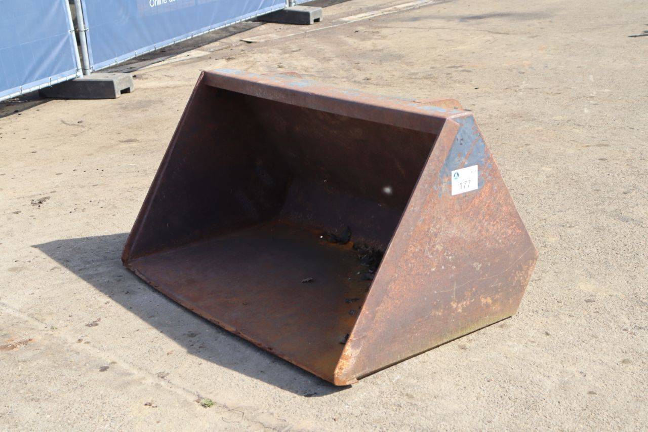 Soil bucket