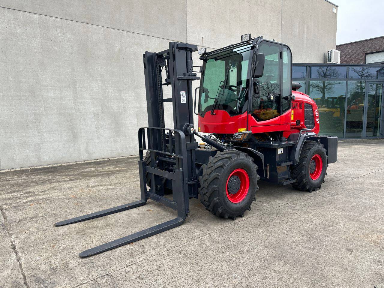 Rough Terrain Forklift Blanche TW-3T Diesel 3000kg 3m 2025 New