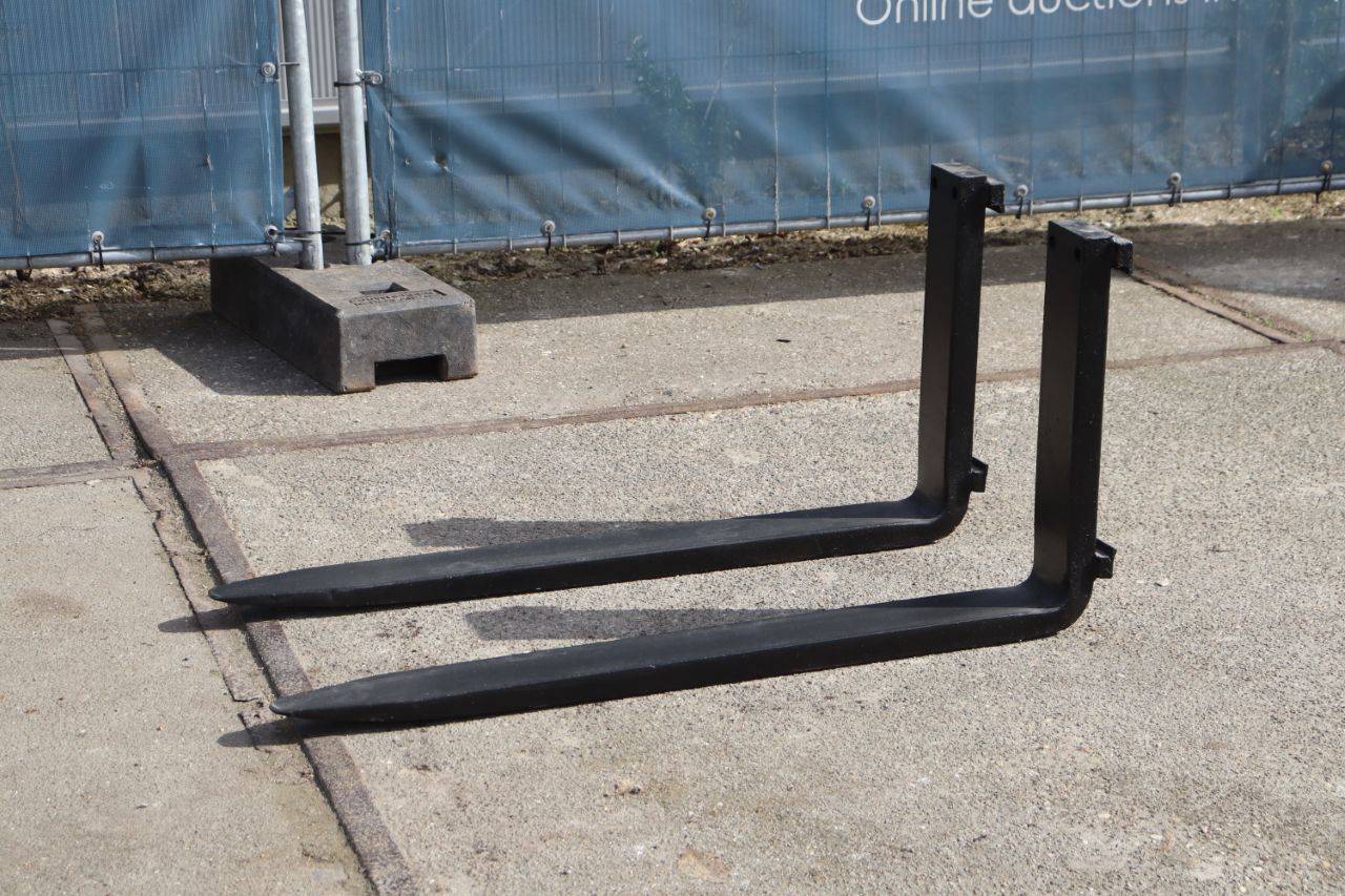 Pallet forks