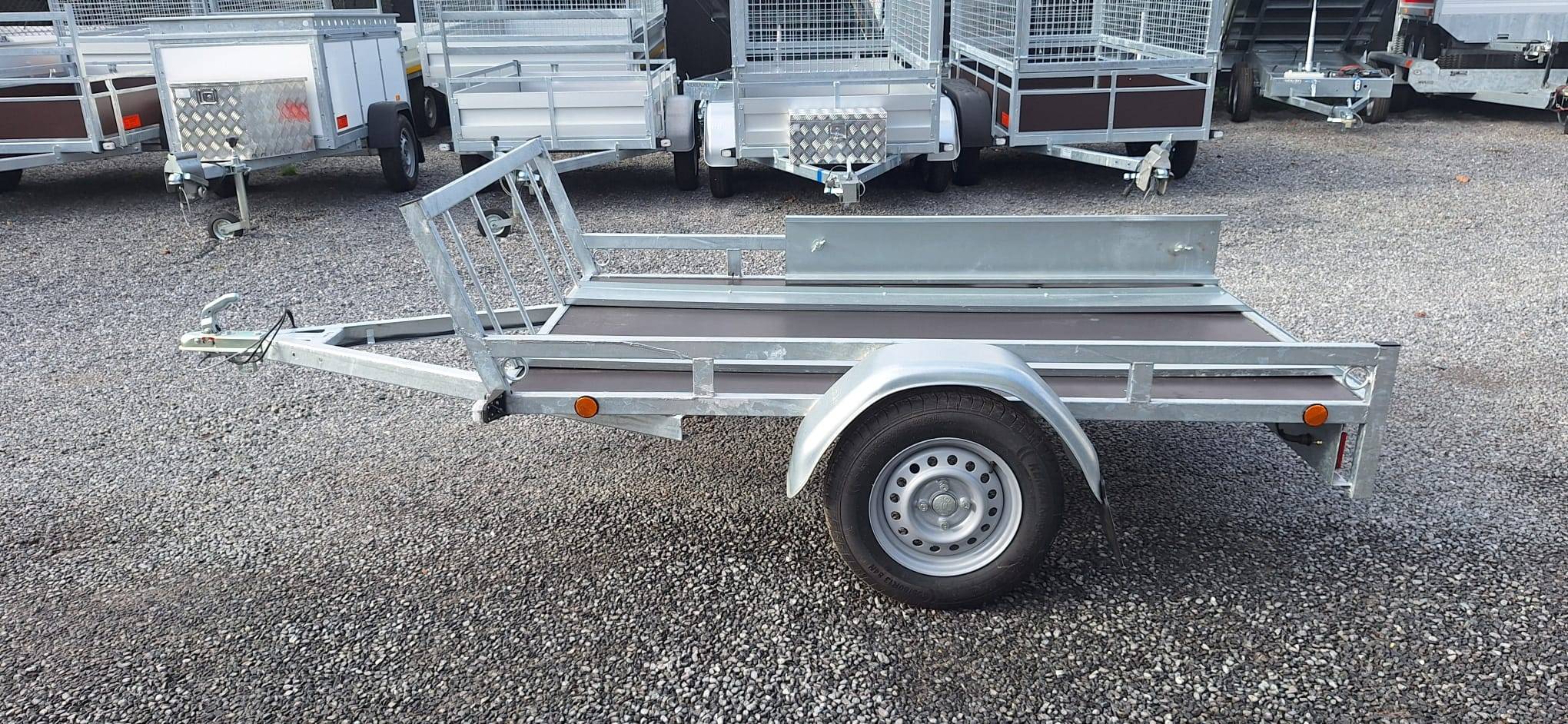 Trailer NH Single-axle flatbed trailer