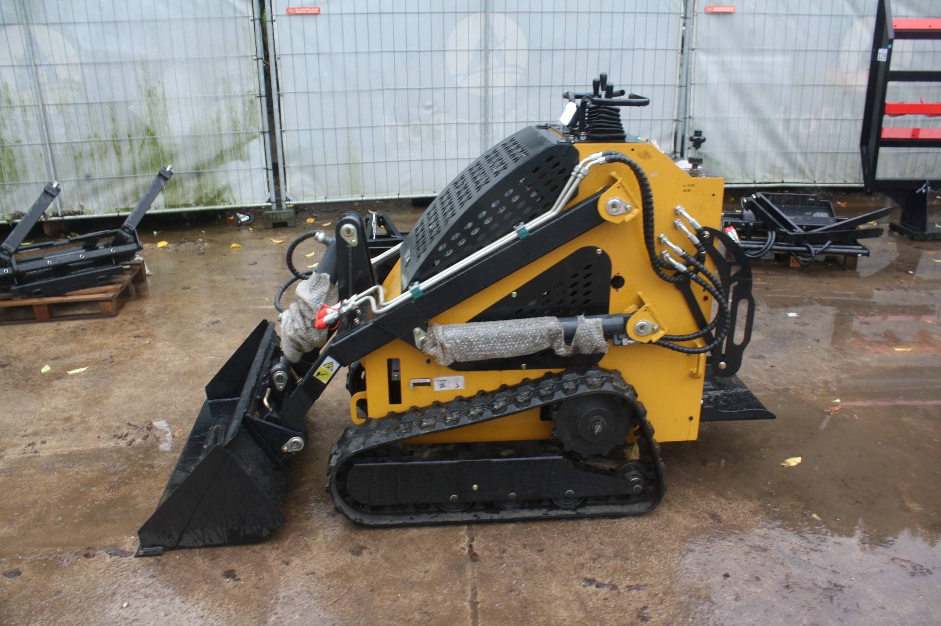 Jining Lihua Heavy LRT360 Gasoline Skid Steer Loader 2025 New