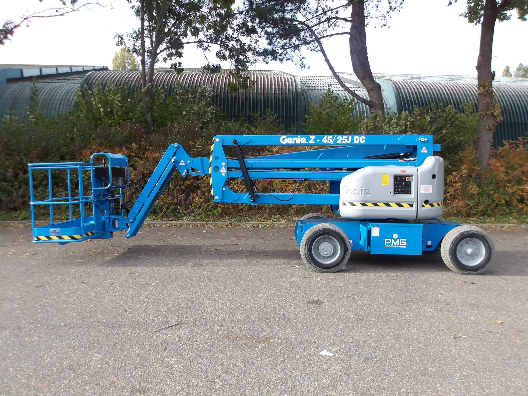 Nacelle élévatrice articulée électrique Genie Z-45/25J DC 15,92 m 2015