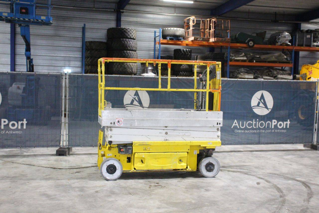 Scissor lift JLG 2030ES Electric 8.10m 2010