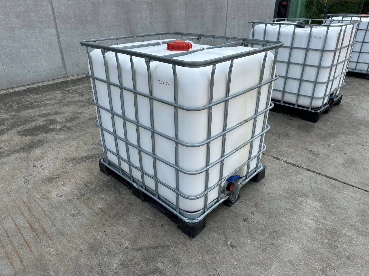 IBC tank with soap