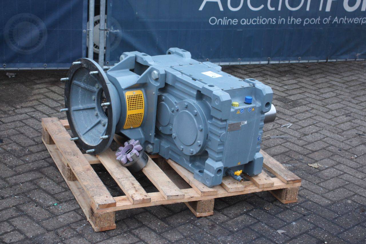Gearbox SEW-EURODRIVE X3FS140e/HH/B 2024 (Margin)