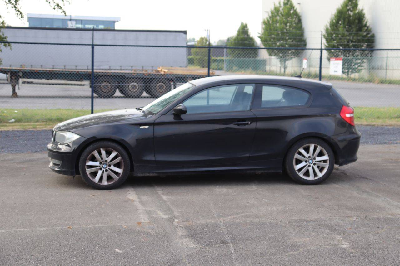 Personenauto BMW 116i Benzine 122pk 2008