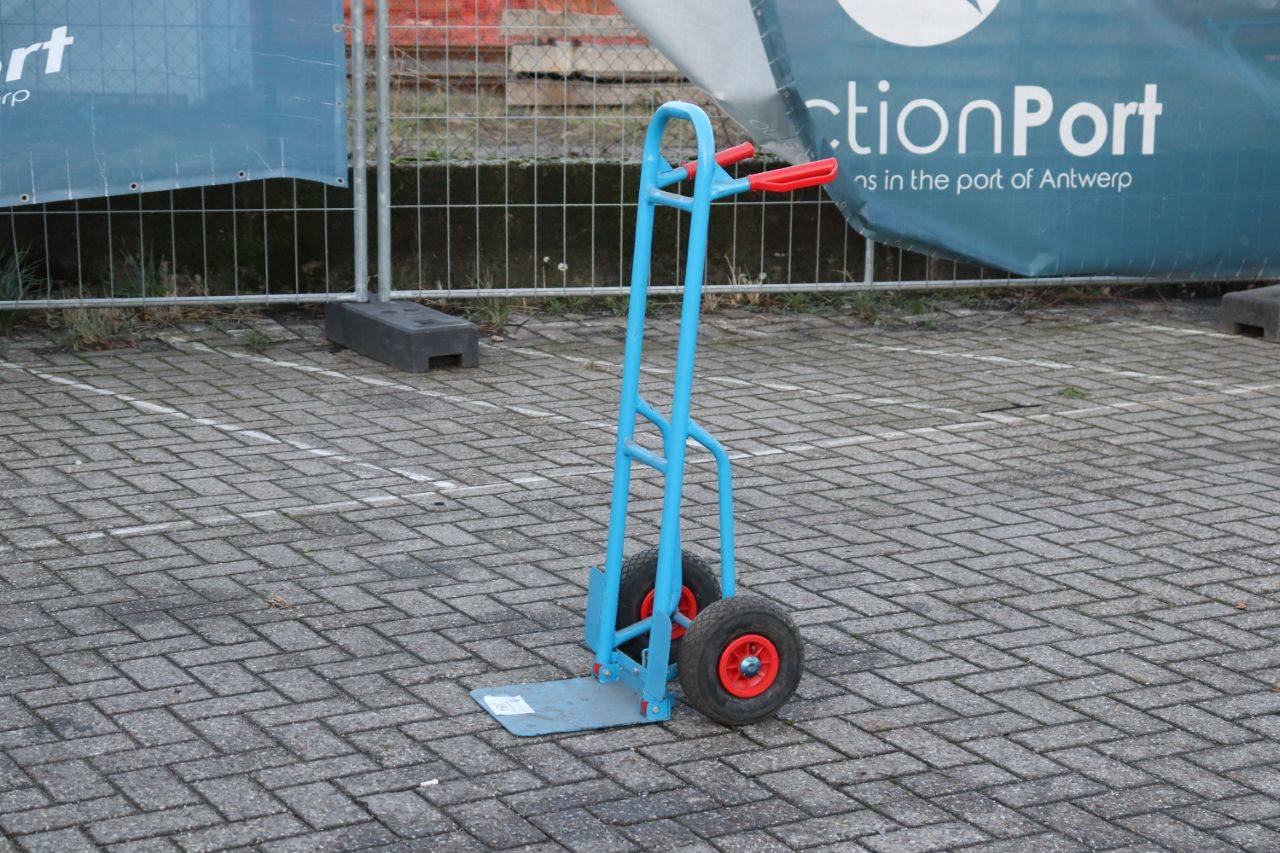 Hand truck