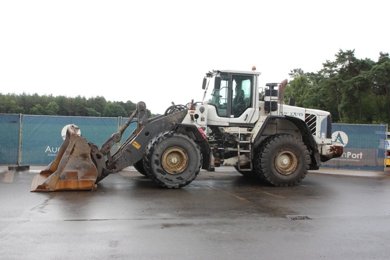 Wheel loader Volvo L 180 F Diesel 2010