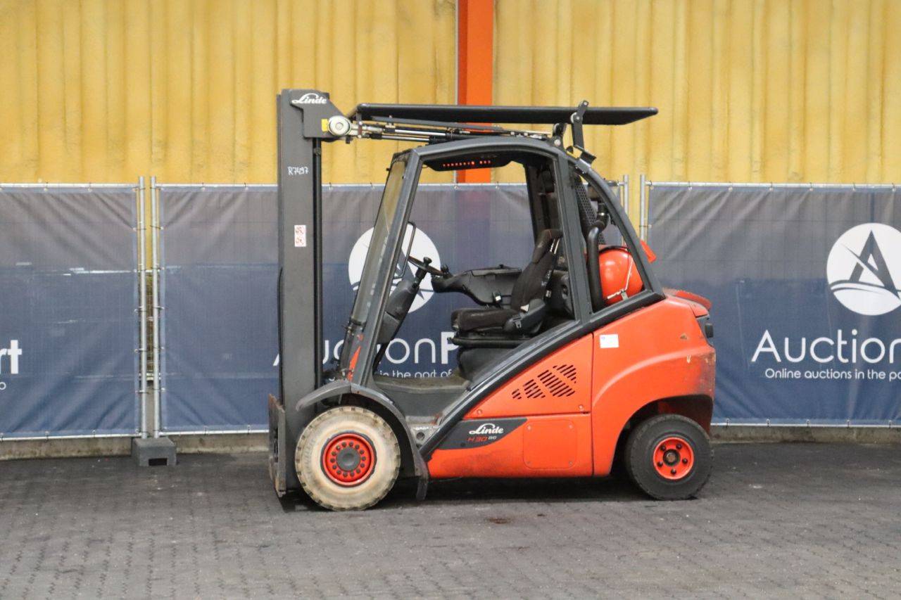 Forklift Linde H30T-02 LPG 3000kg 7.0m 2015