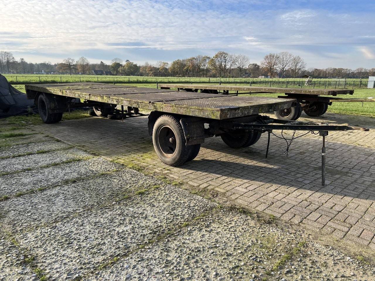 Flatbed trailer 8x2.45m