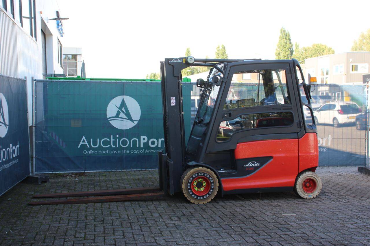 Forklift Linde E30-HL/600-01 Electric 3000kg 4.78m