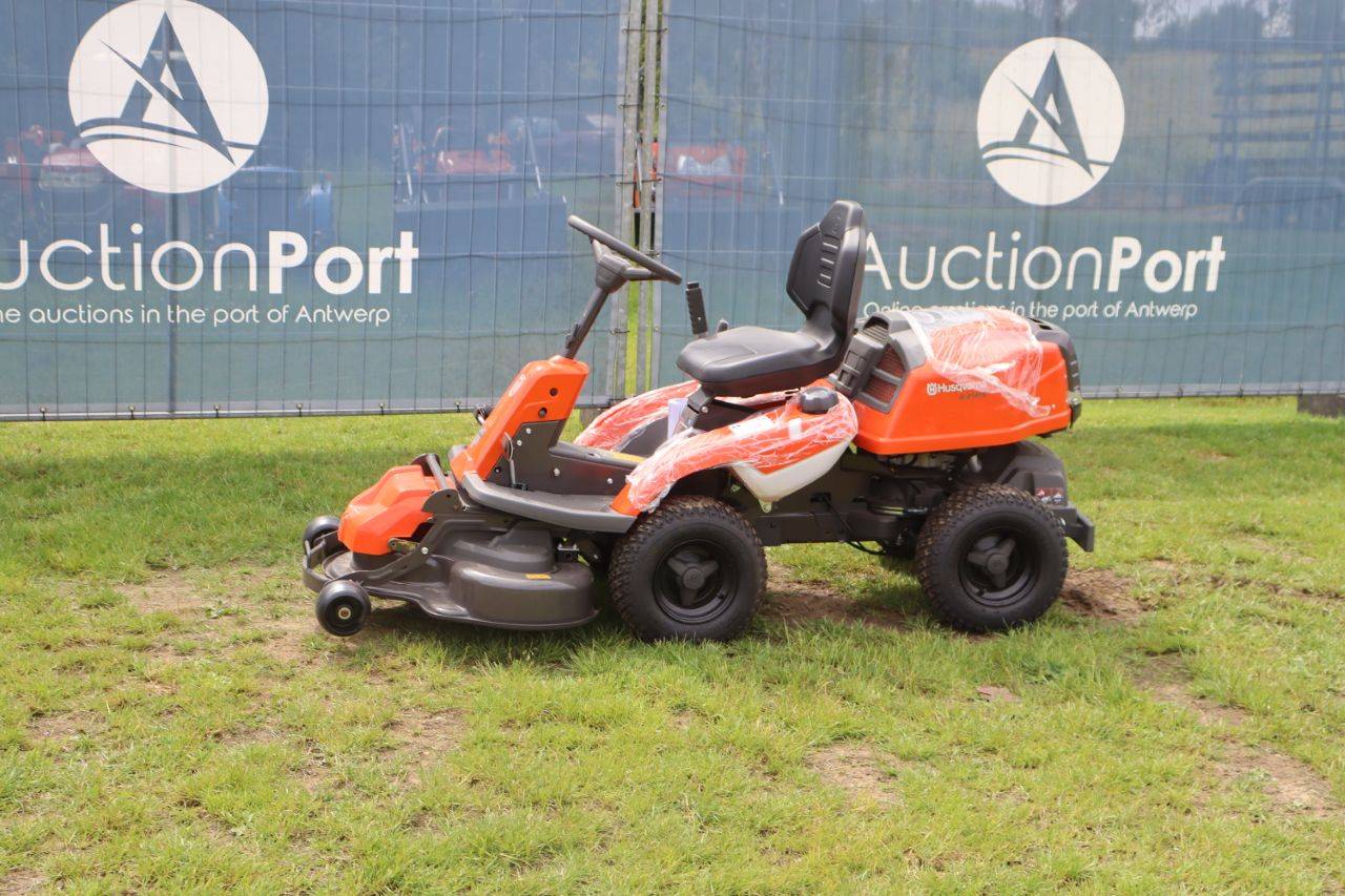 Zitmaaier Husqvarna R214TC Benzine Nieuw