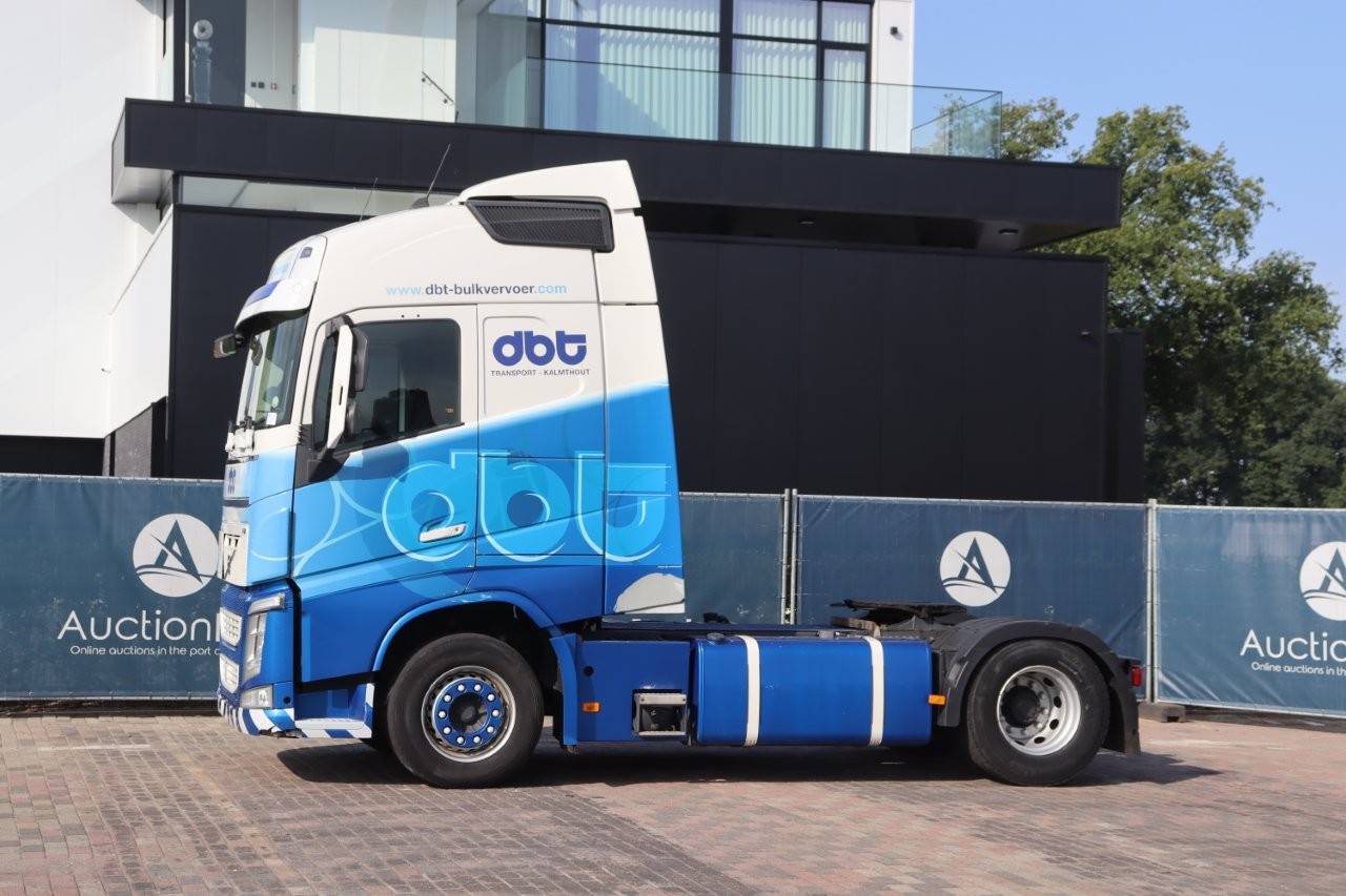 Chassis Cabin Volvo FH Diesel 2016