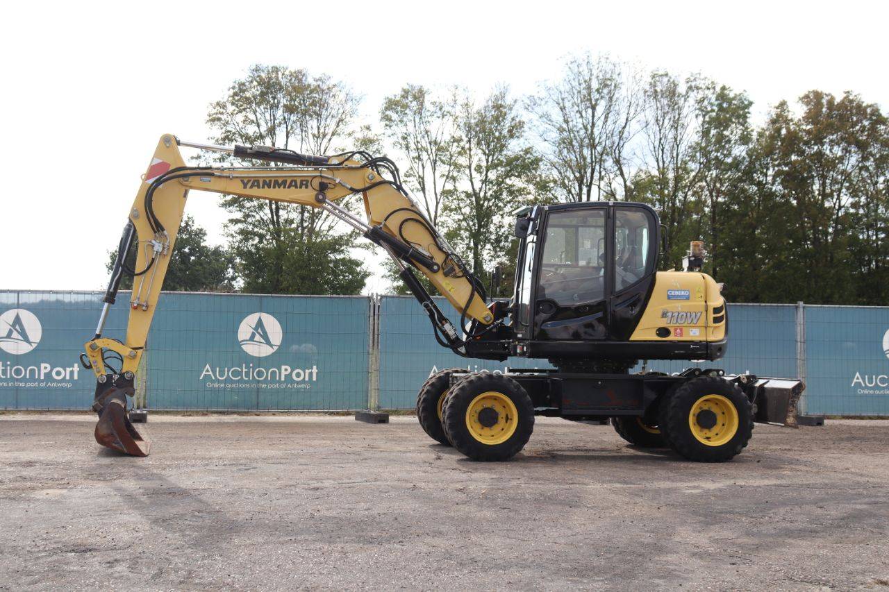 Wheel excavator Yanmar B110W Diesel 85kW 2018