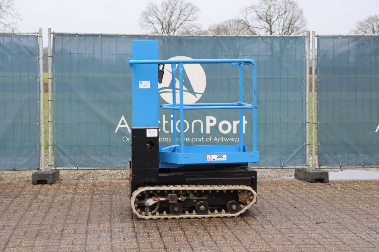 Mast lift Aichi RM04B Electric 5.8m 2006