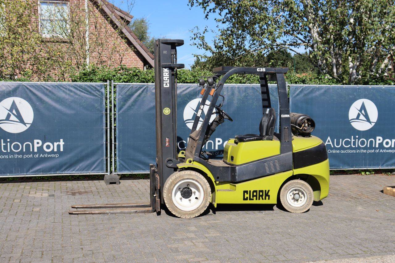 Carrello elevatore Clark C35L GPL 3250 kg 3,4 m 2011