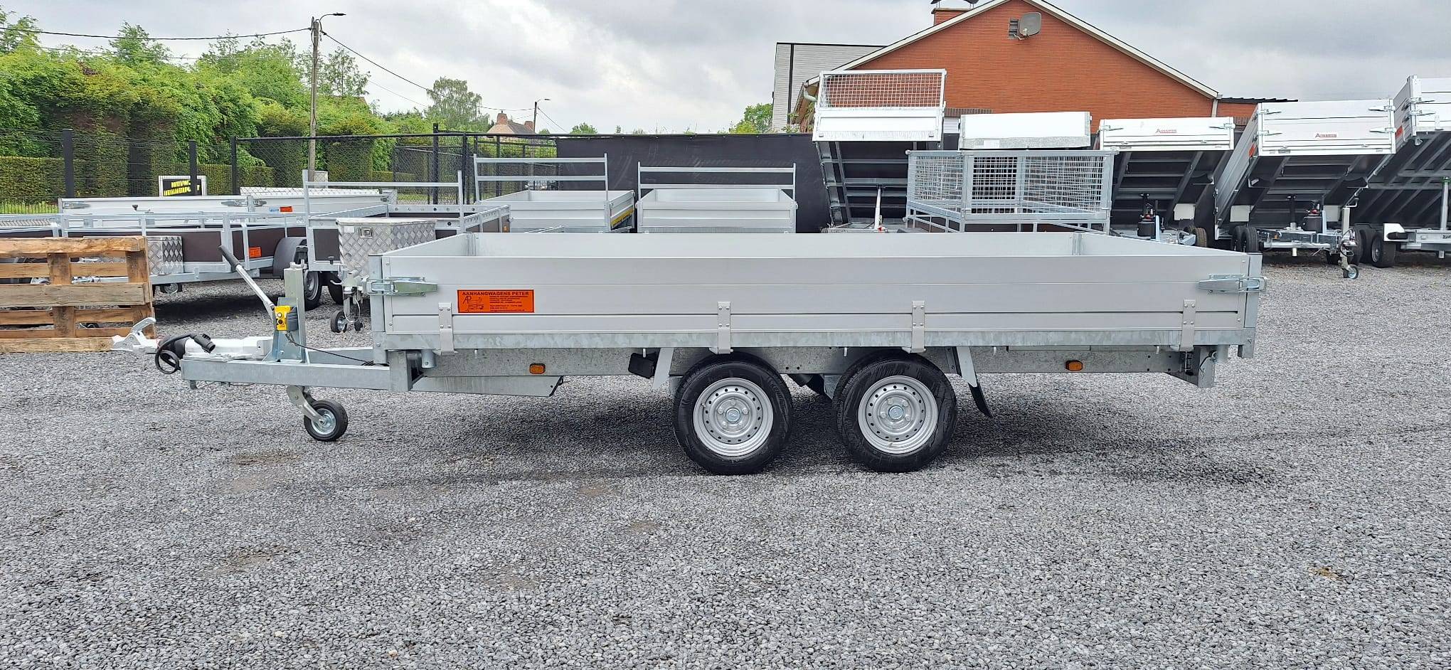 Tipper Anssems tandem axle flatbed and tipping trailer
