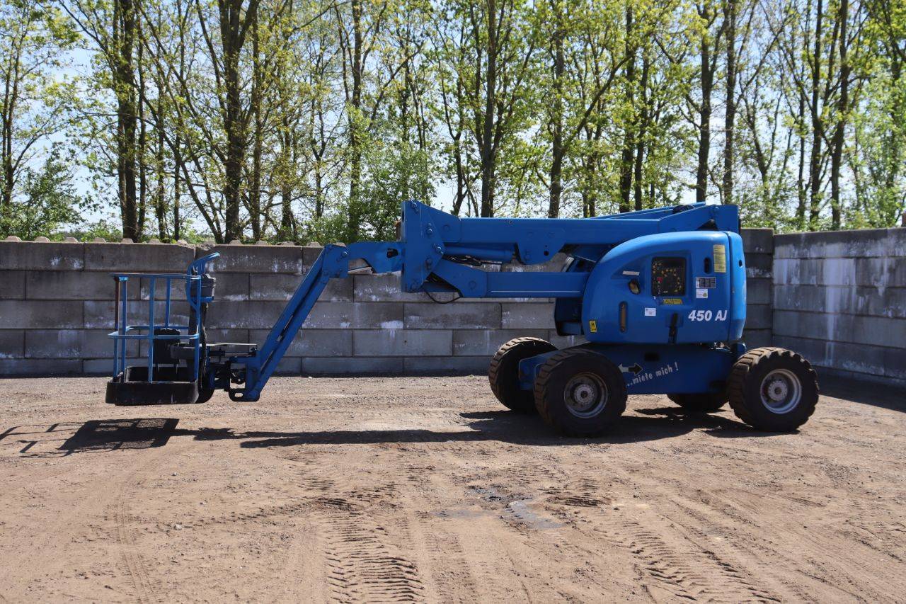 JLG 450 AJ Diesel Articulated Boom Lift 15.72m 1999