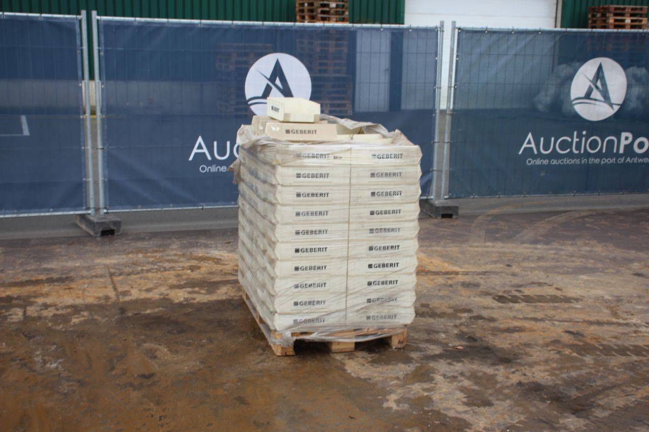 Batch of plastic storage bins 100 pieces