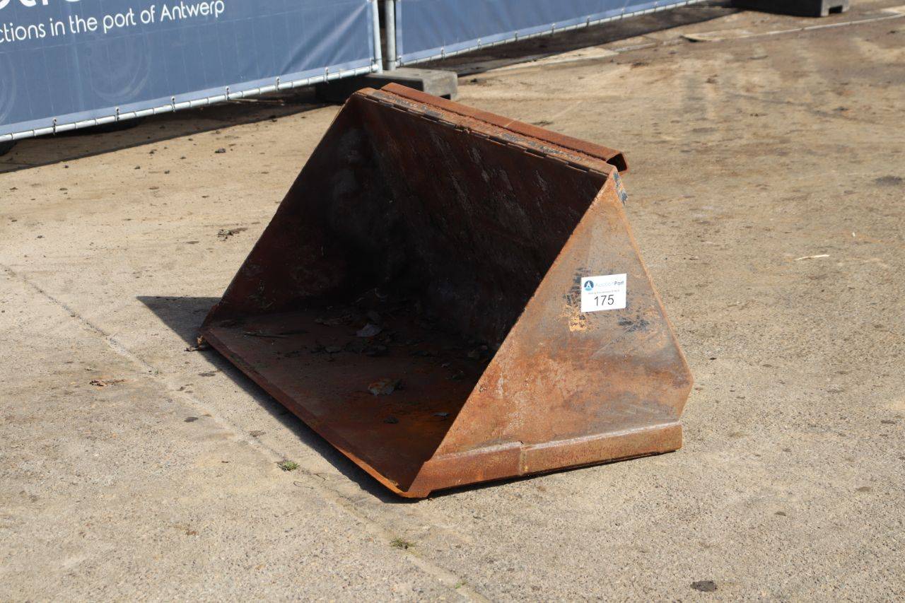 Soil bucket