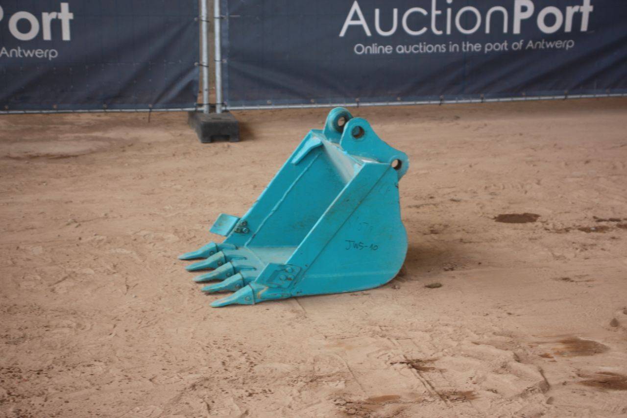 Excavator bucket