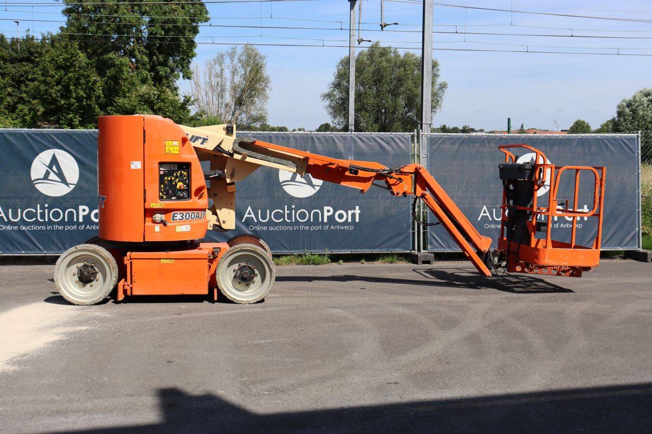 JLG E300AJP Electric Articulated Boom Lift 10.97m 2007