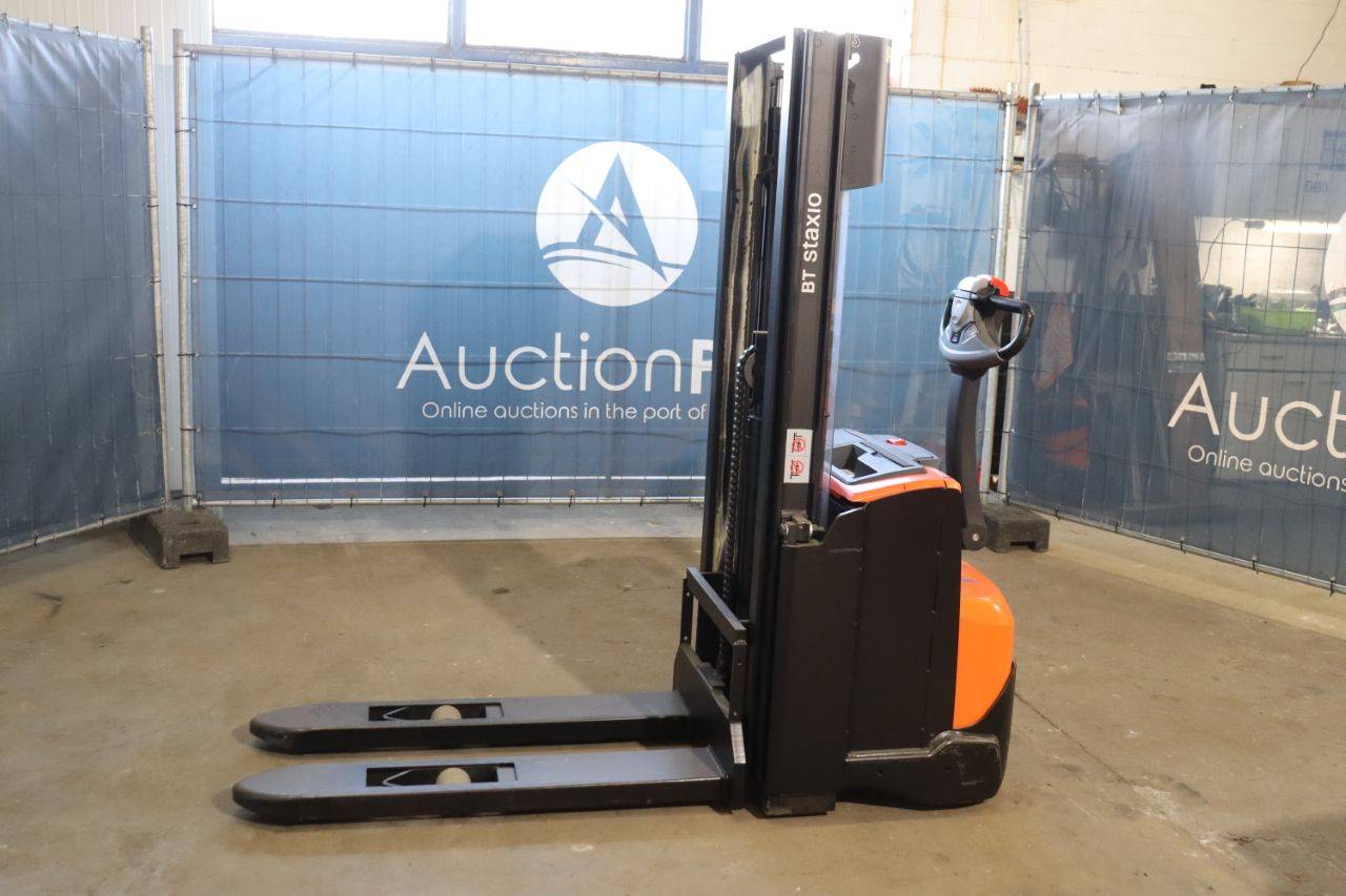 Toyota SWE 120 Electric Stacker 1200kg 2.7m 2018
