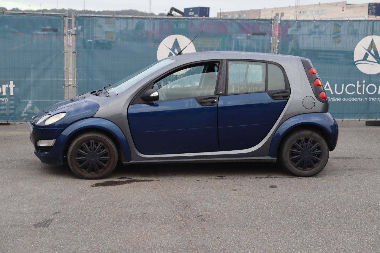 Smart Forfour Petrol 75hp Passenger Car 2006 (Margin)