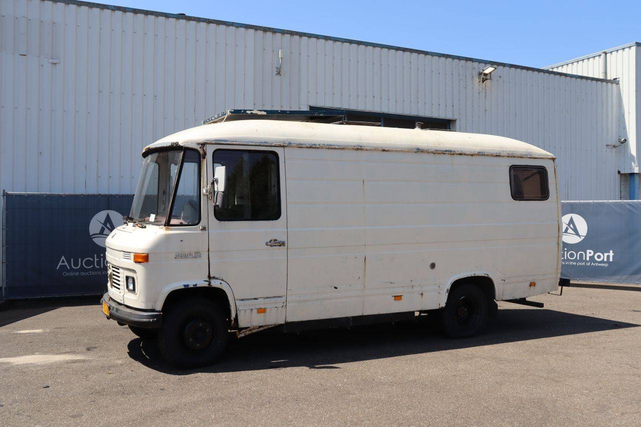 Camper van Mercedes-Benz L 508DG/35 Diesel 1974