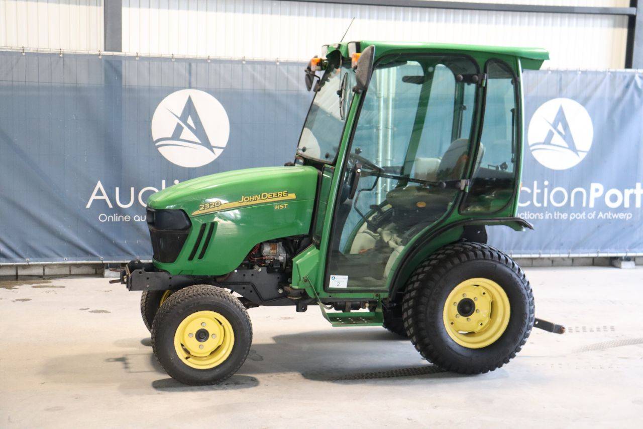 Tractor John Deere 2320 Diesel 2010