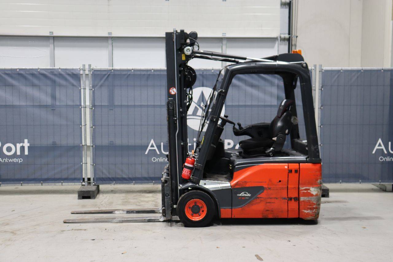 Empilhadeira elétrica Linde E16-02 1600kg 2014
