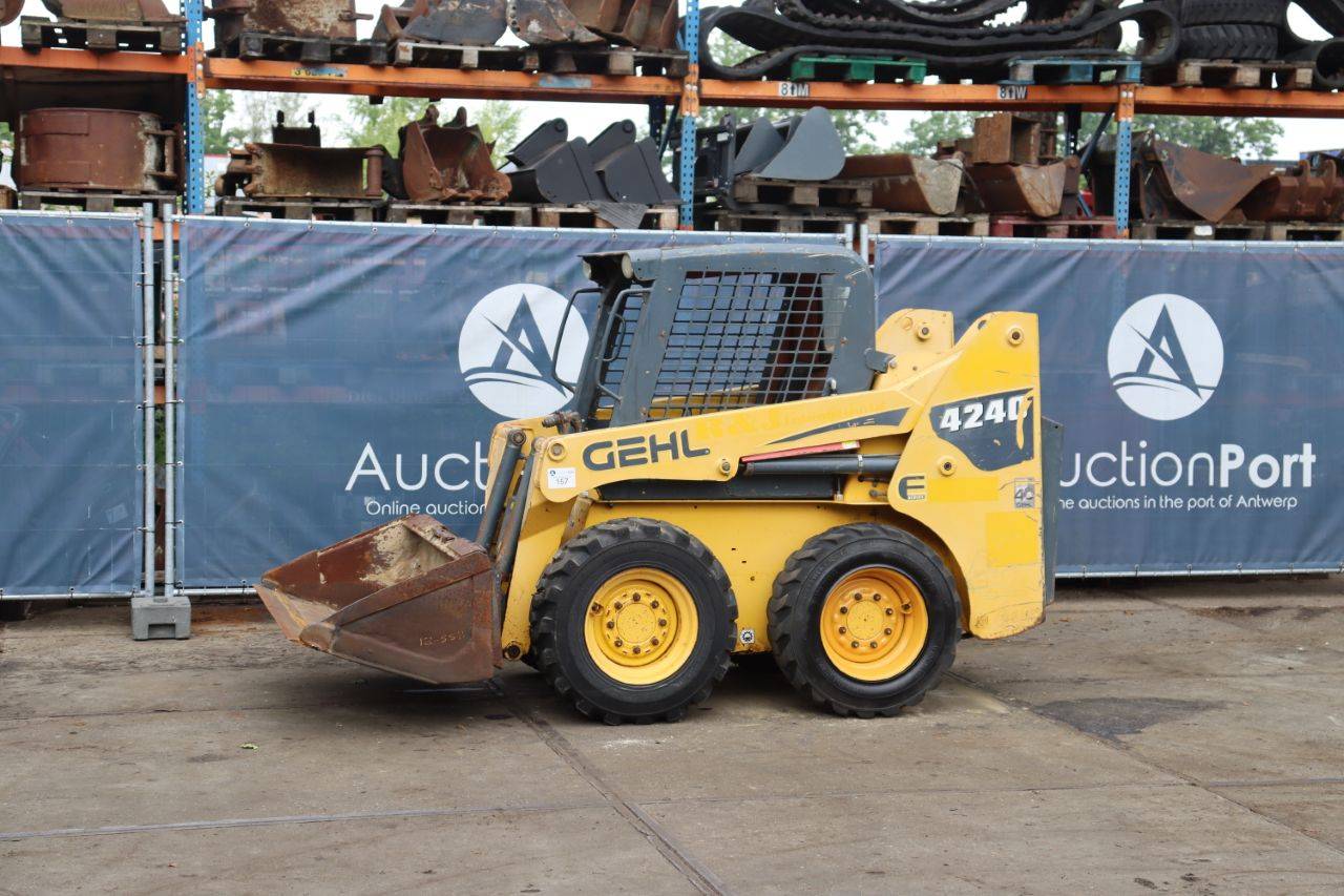 Schranklader Gehl 4240 Diesel 2013