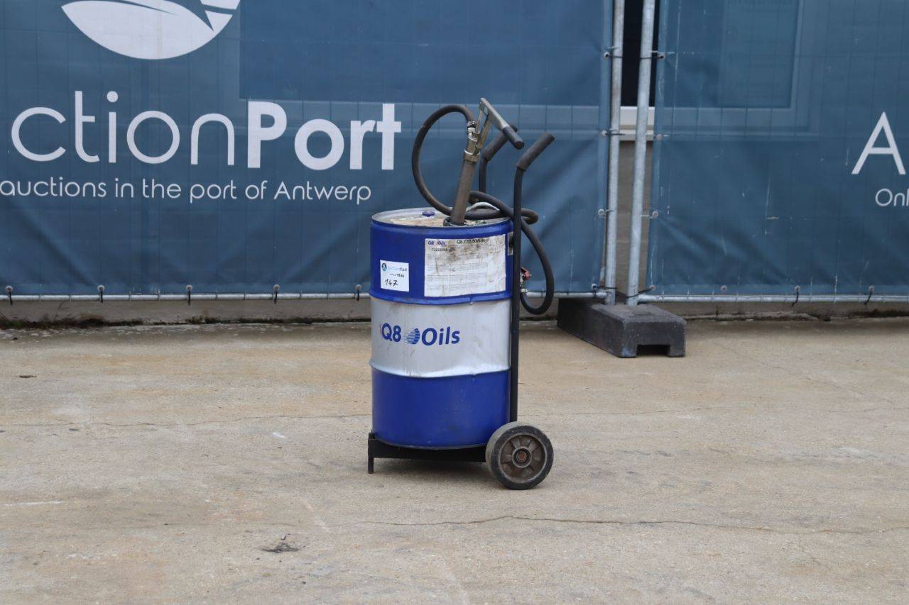 Oil pump truck Q8 Oils