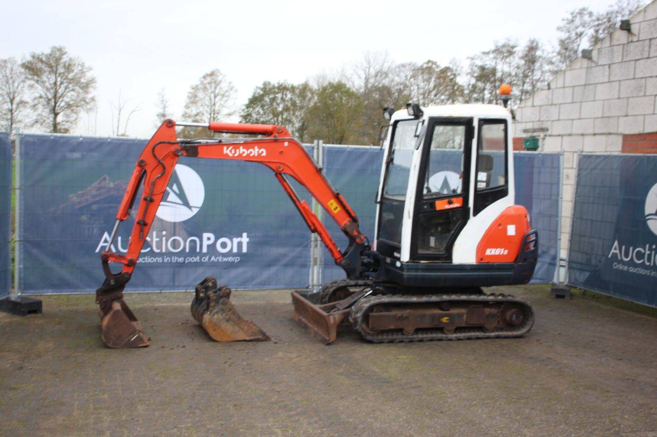 Kubota KX61-3 Diesel 17.6 hp crawler excavator 