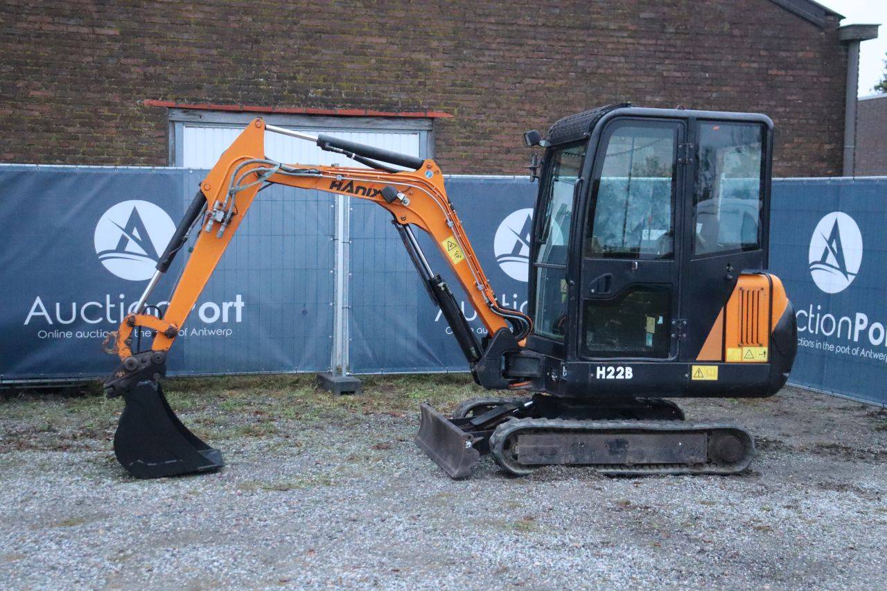 Mini excavator Hanix H22B Diesel 2012