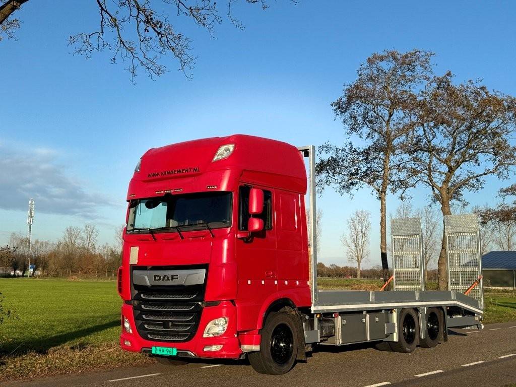 Machine transporter DAF XF530 6x2 Diesel 2019