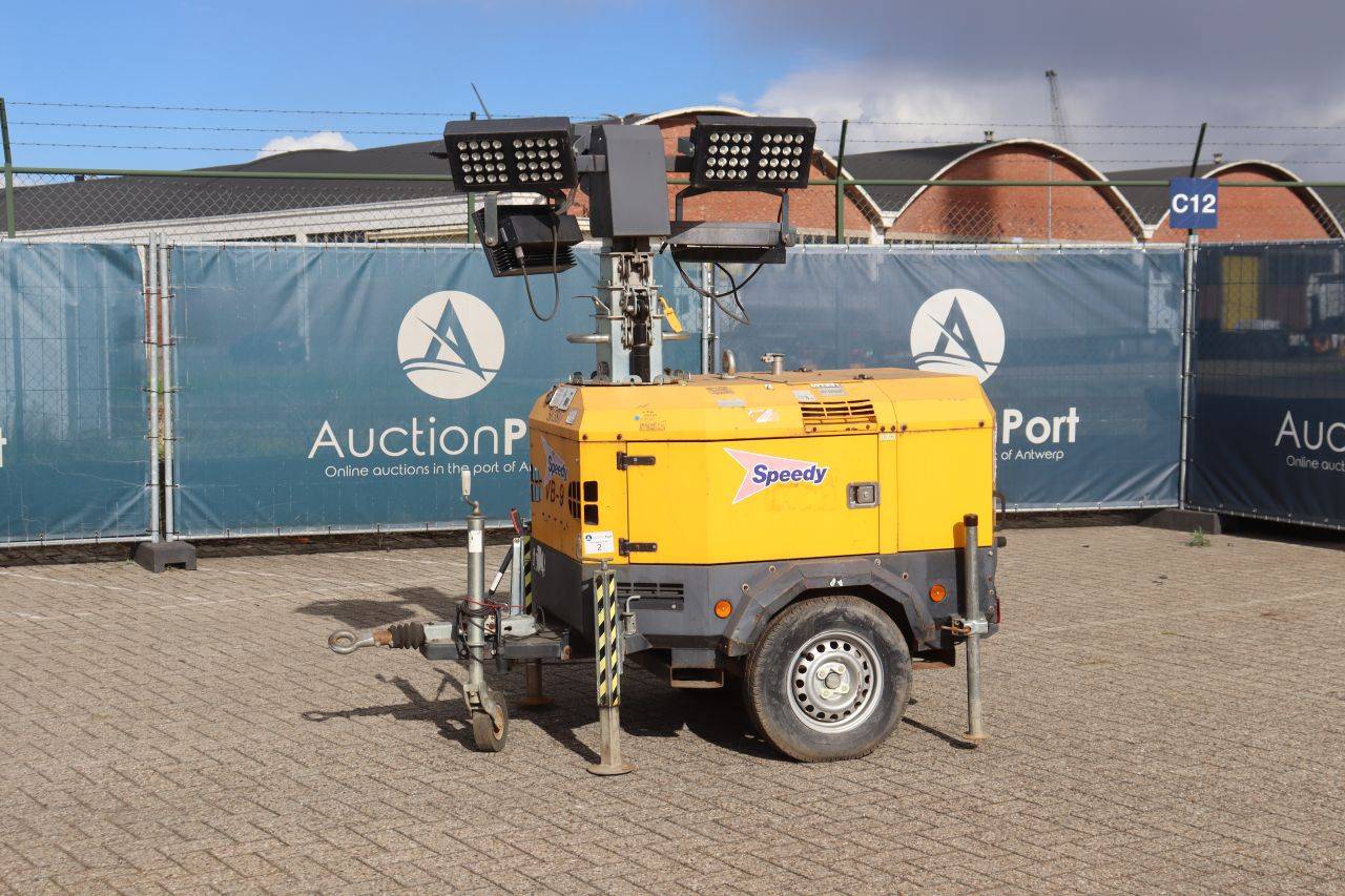 Mât d'éclairage diesel Generac VB-9 sur remorque