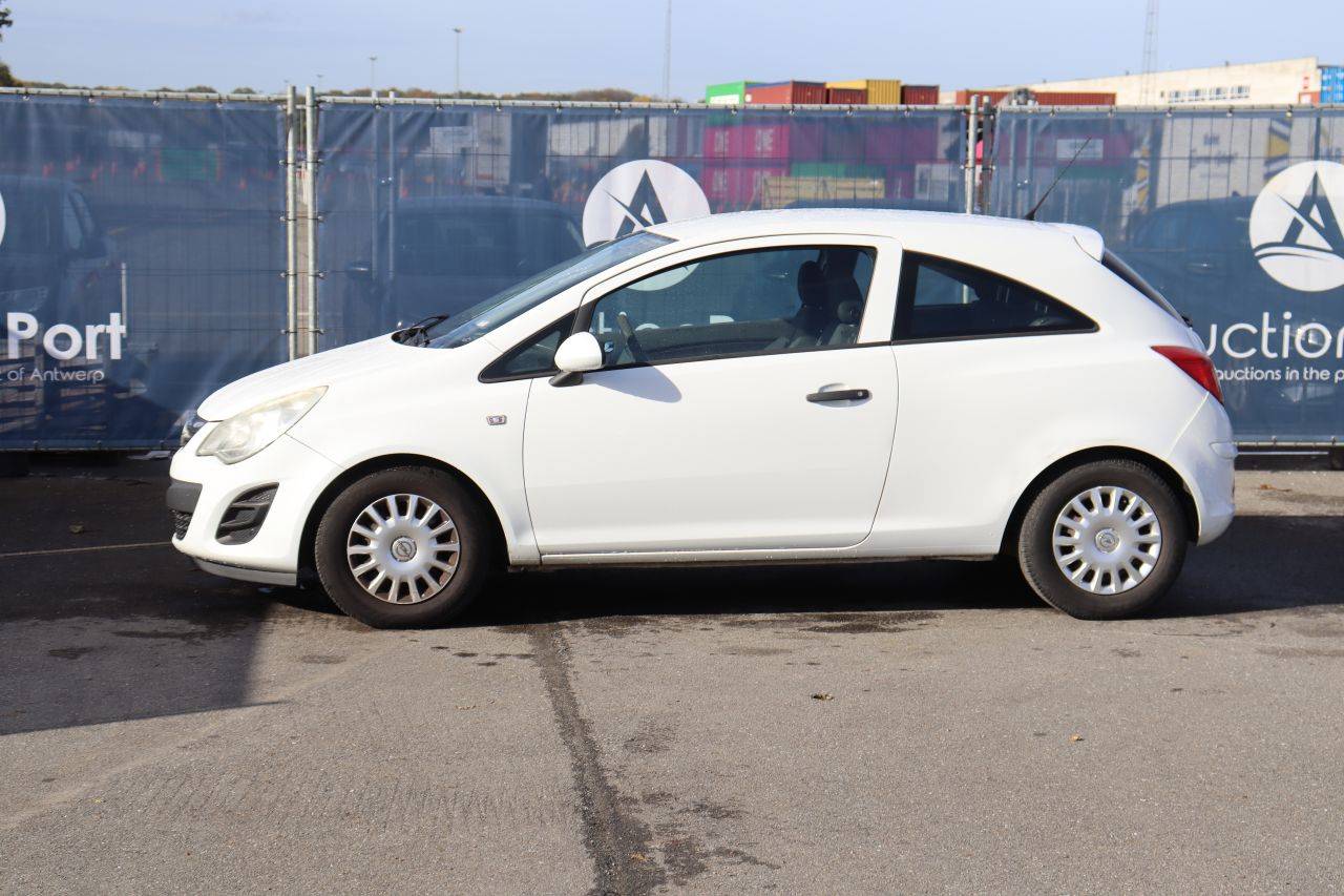 Pkw Opel Corsa Benzin 100 PS 2011 (Margin)