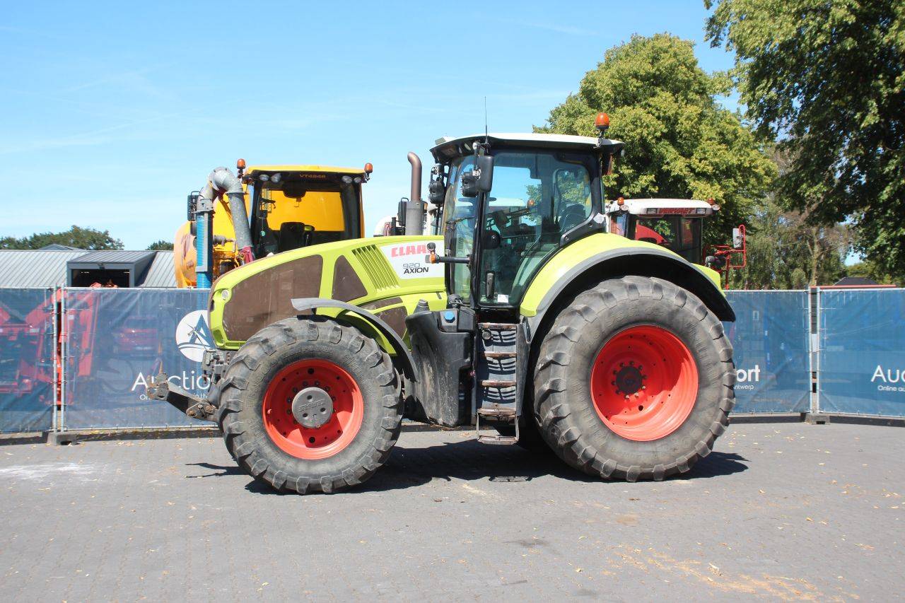 Tractor Claas Axion 930 Diesel 2013