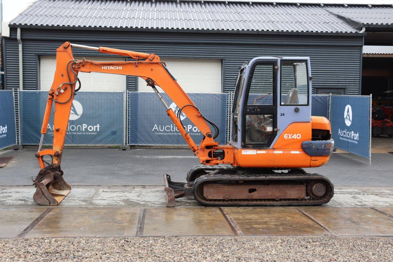 Crawler excavator Hitachi EX40-2 Diesel 26.5kW 2000