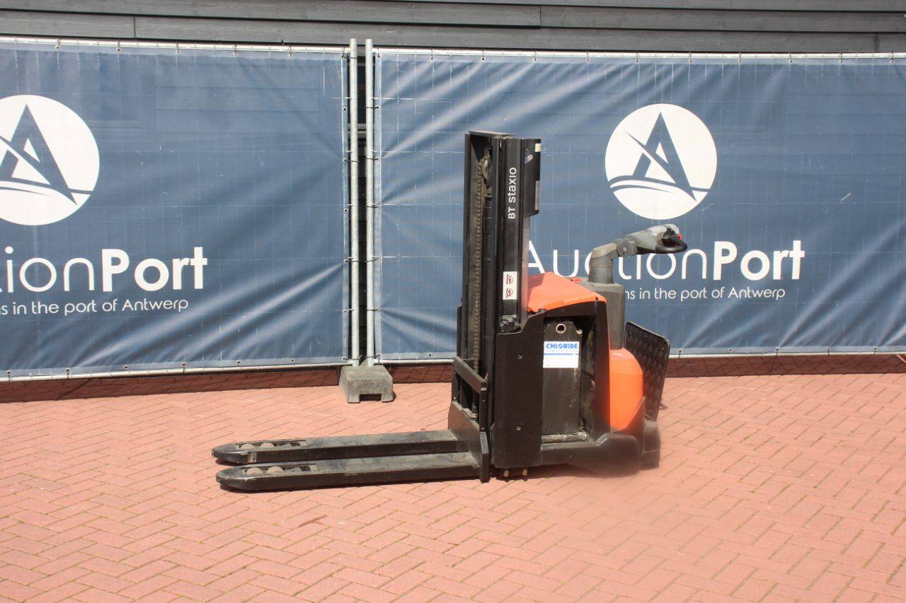 Stacker BT SWE200D Electric 1000kg 2013