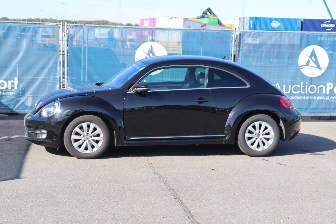 Passenger car Volkswagen Beetle Petrol 105hp 2012 (Margin)