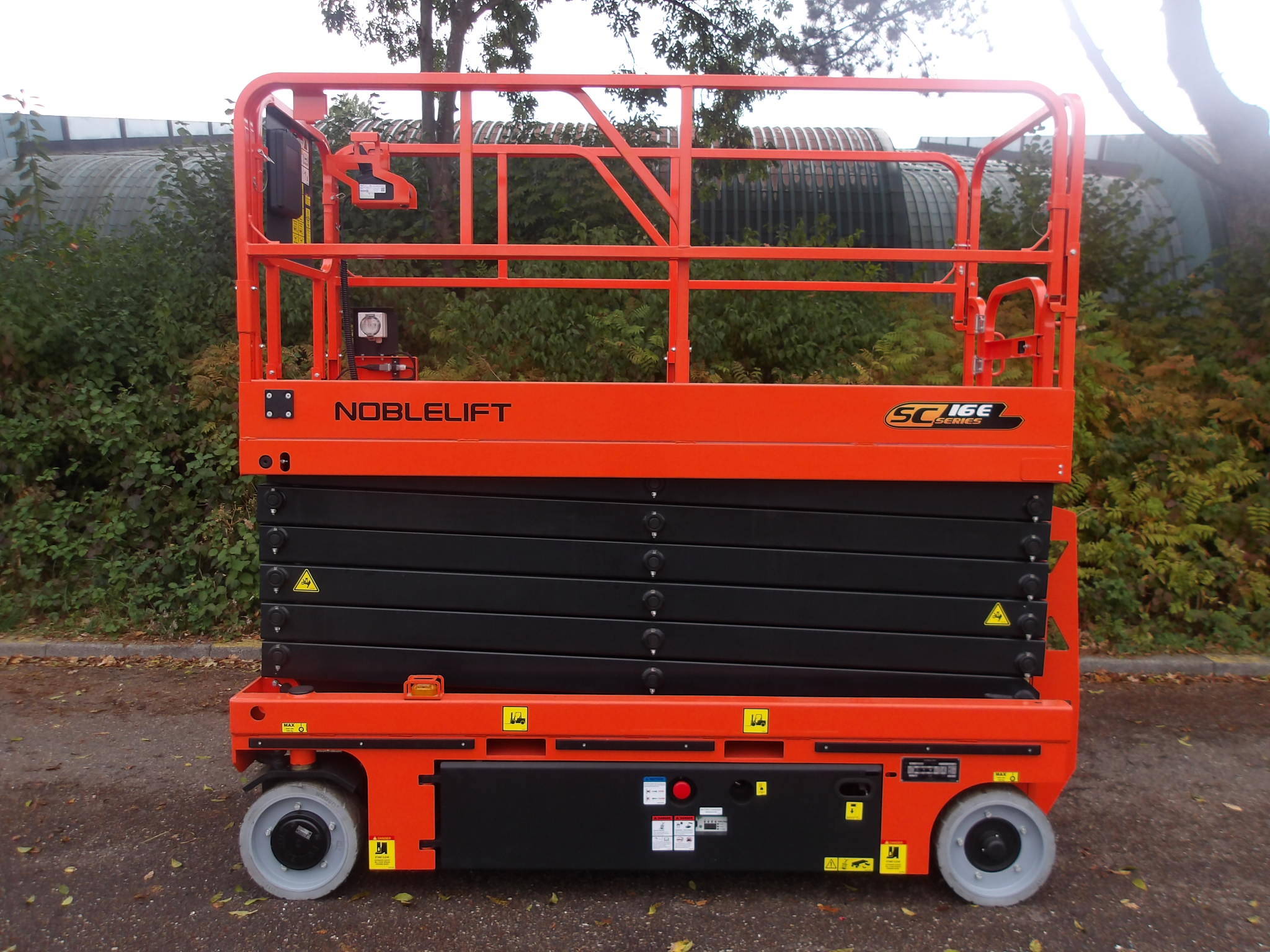 Noblelift SC16E Elektrische Scherenbühne 15,70 m 2025 Neu