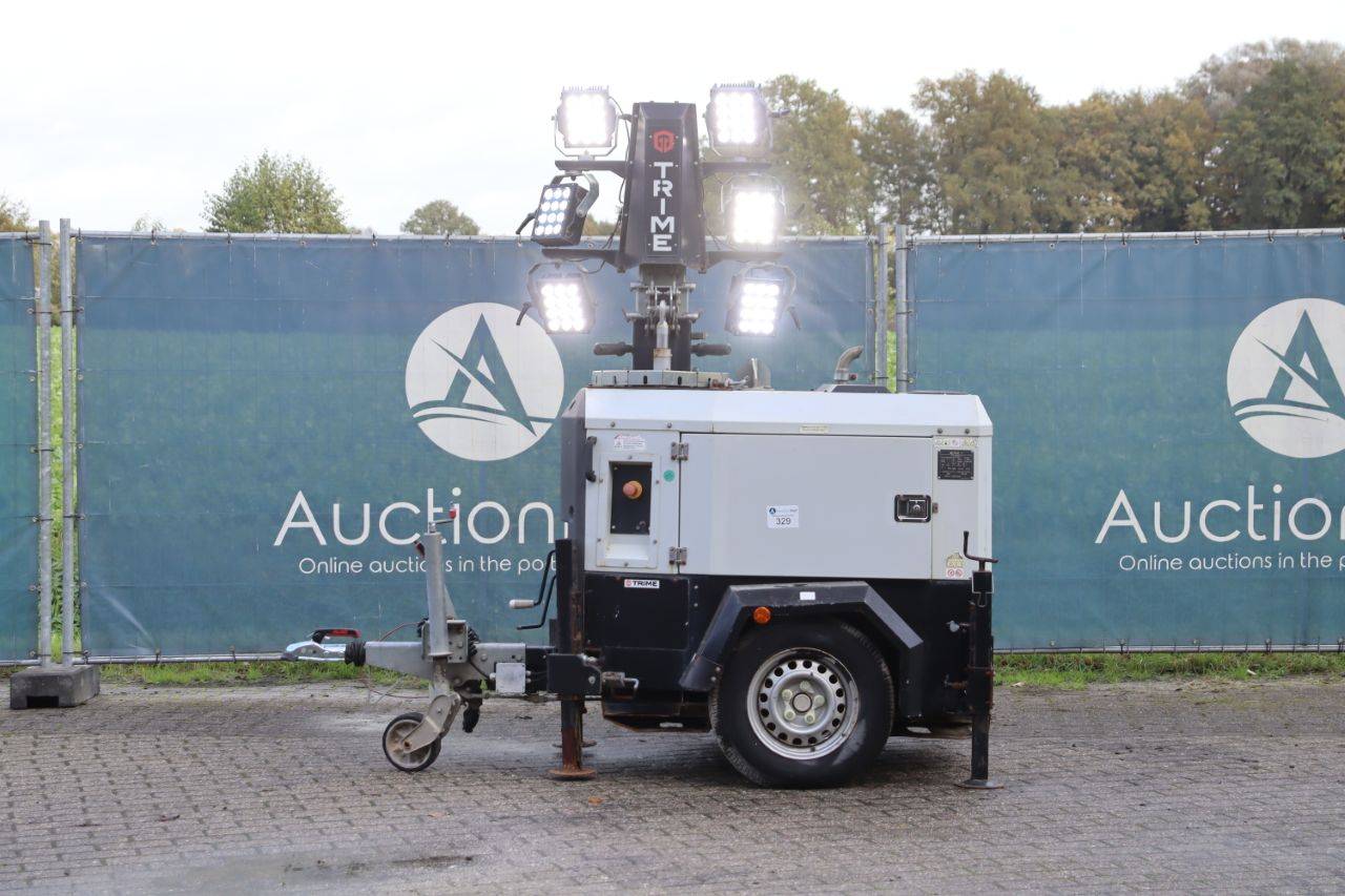 Trailer Light Mast Trim X-ECOK2 Diesel 2017 