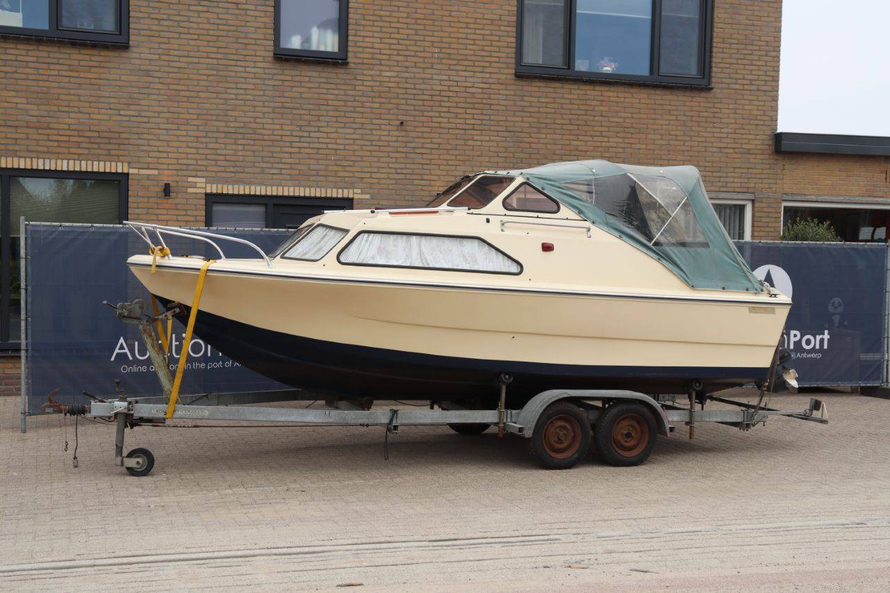 Beekman 580 Orient Petrol 50hp Speedboat with Trailer (Margin)