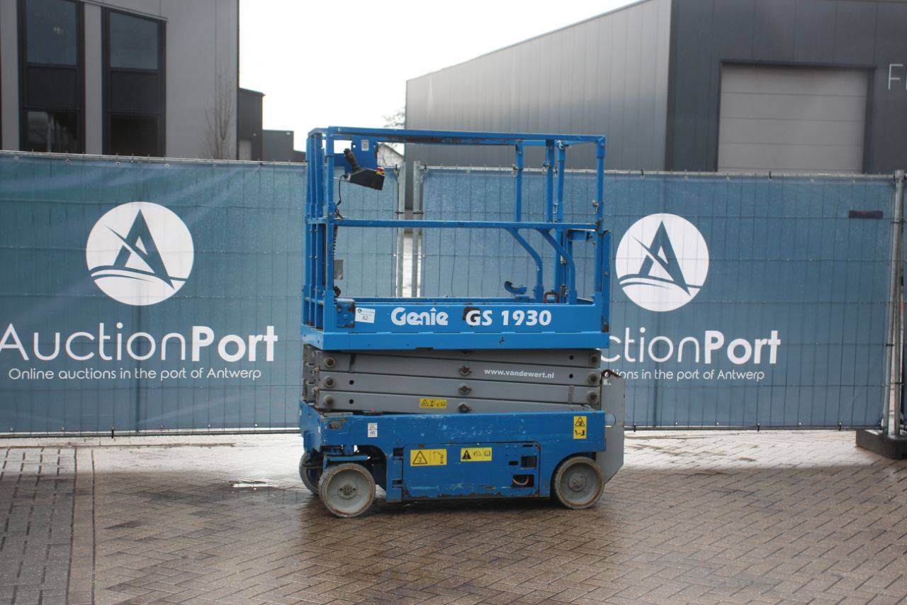 Scissor lift Genie GS 1930 Electric 7.79m 2016