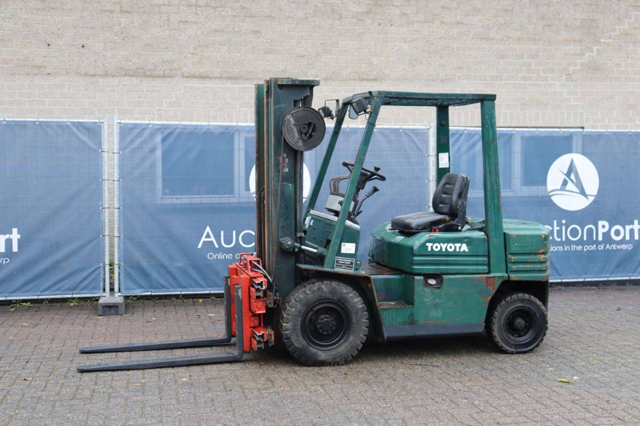 Forklift Toyota 02 5FD.F25 Diesel 2500kg 4.7m 1991